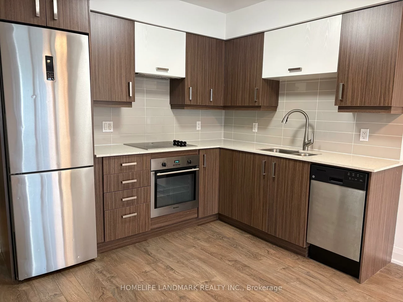 18, Uptown, Unionville, Markham