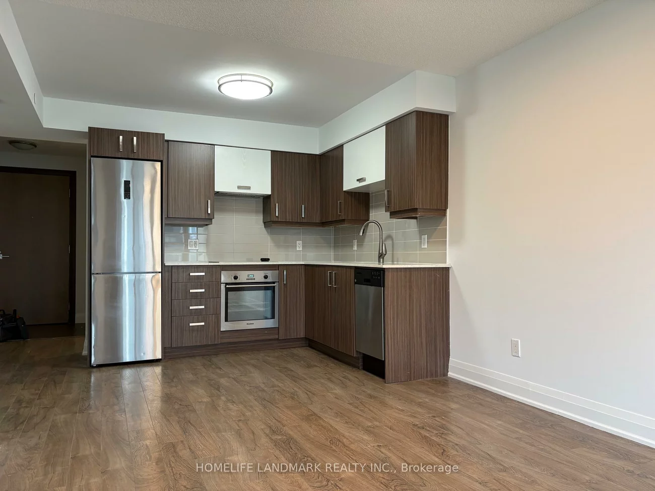 18, Uptown, Unionville, Markham