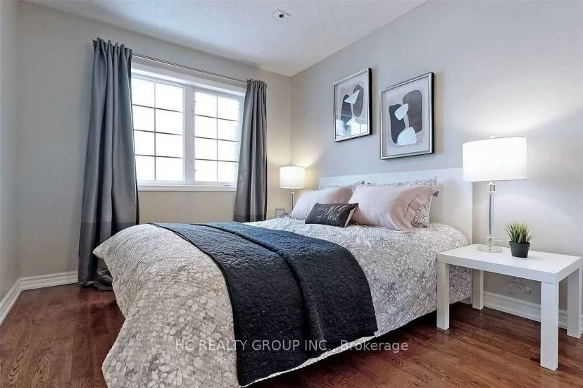 16, Cox, Unionville, Markham