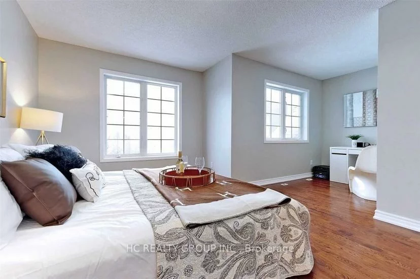 16, Cox, Unionville, Markham