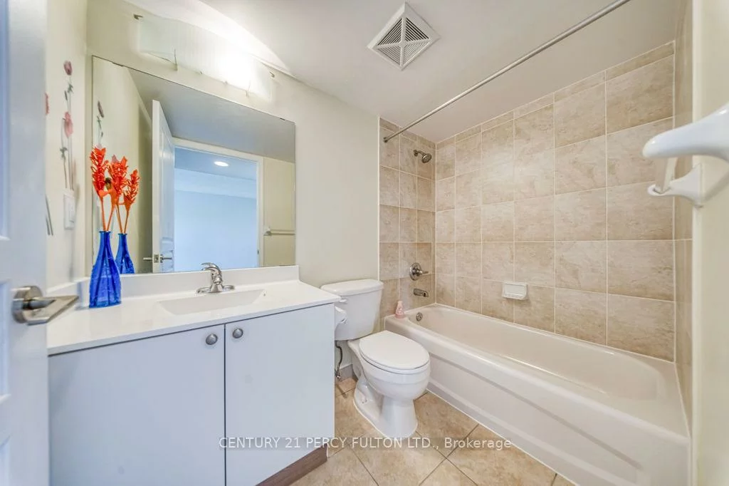 55, South Town Centre, Unionville, Markham