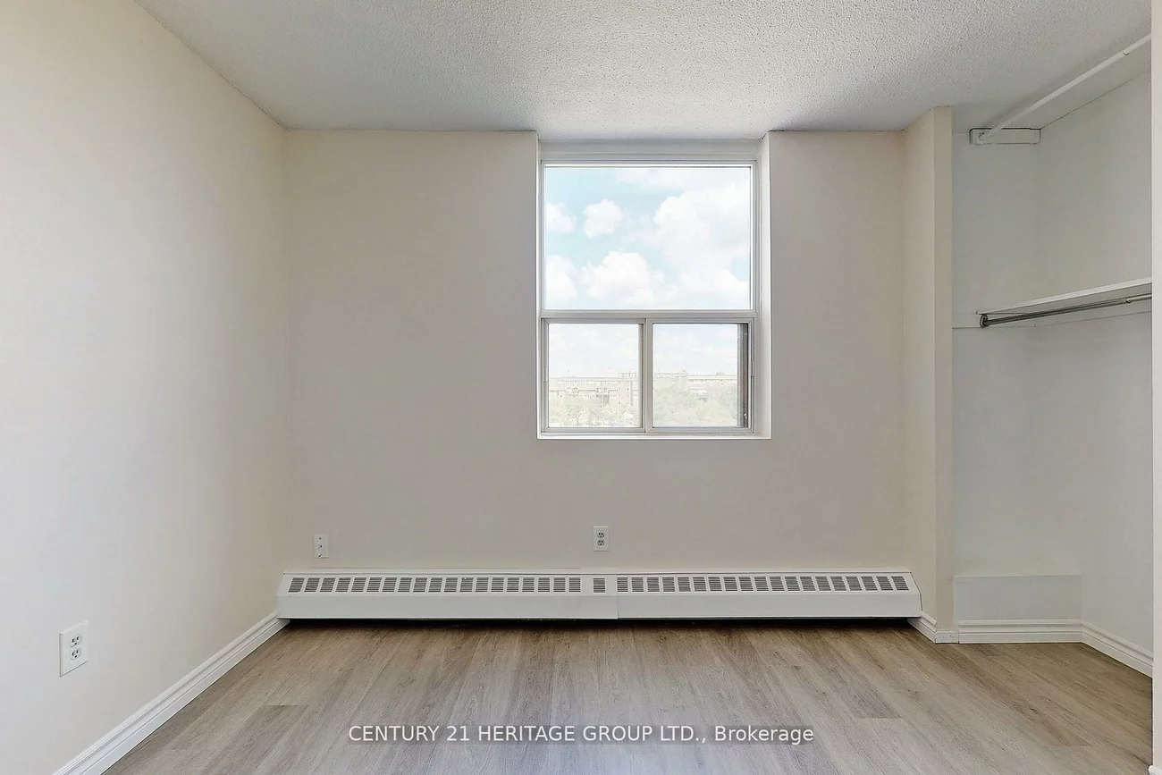 180, Dudley, Thornhill, Markham