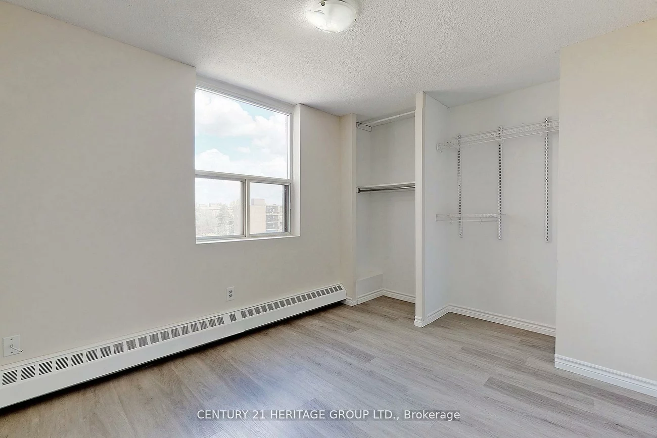180, Dudley, Thornhill, Markham