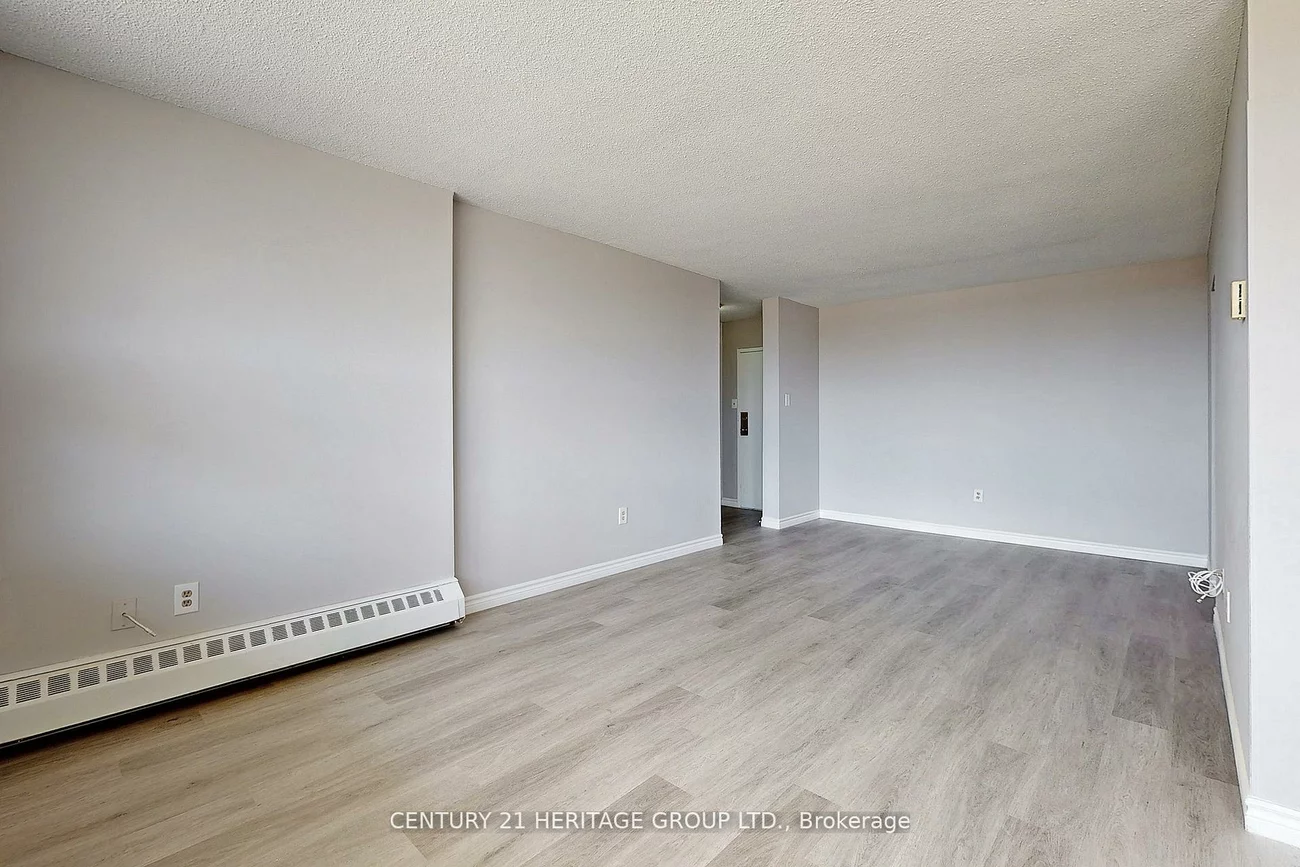 180, Dudley, Thornhill, Markham