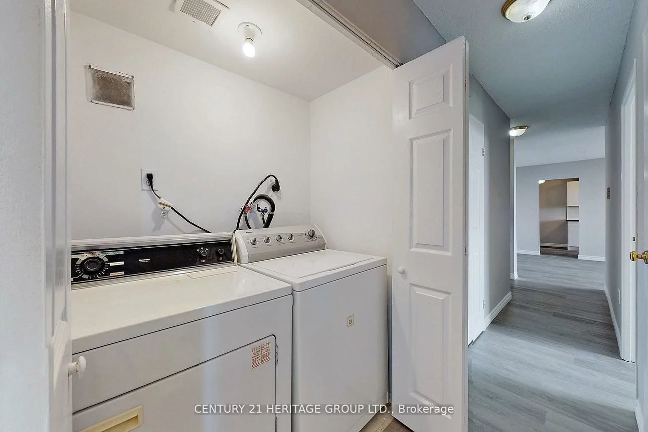 180, Dudley, Thornhill, Markham