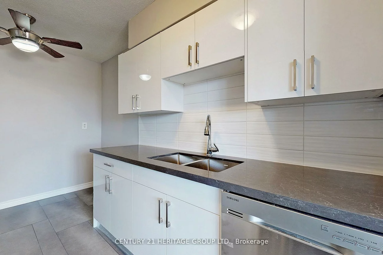 180, Dudley, Thornhill, Markham