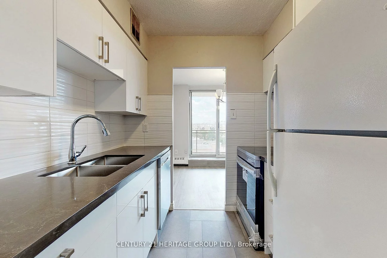 180, Dudley, Thornhill, Markham