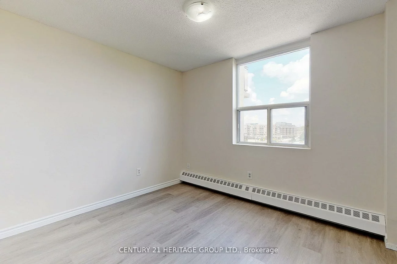 180, Dudley, Thornhill, Markham