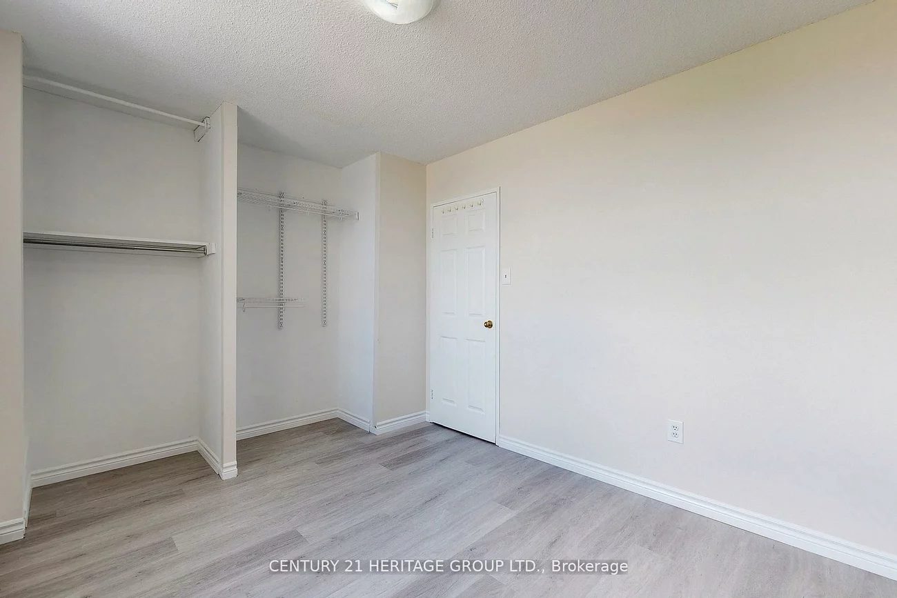 180, Dudley, Thornhill, Markham