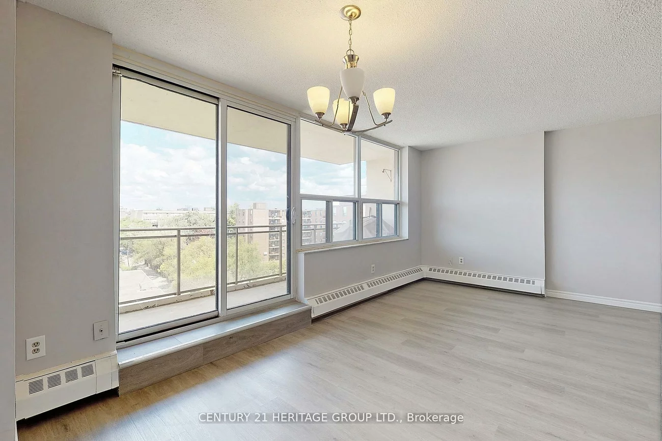 180, Dudley, Thornhill, Markham