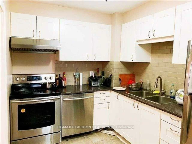 105, Carlton, Unionville, Markham