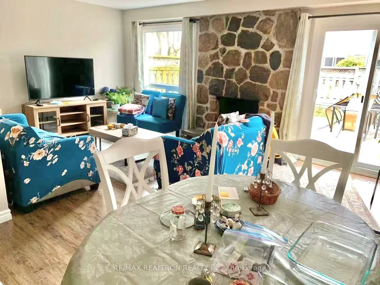 105, Carlton, Unionville, Markham