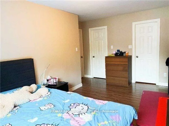 105, Carlton, Unionville, Markham