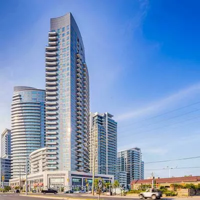 7165, Yonge St, Grandview, Markham