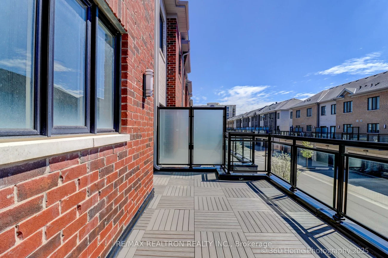 9, Gandhi, Commerce Valley, Markham