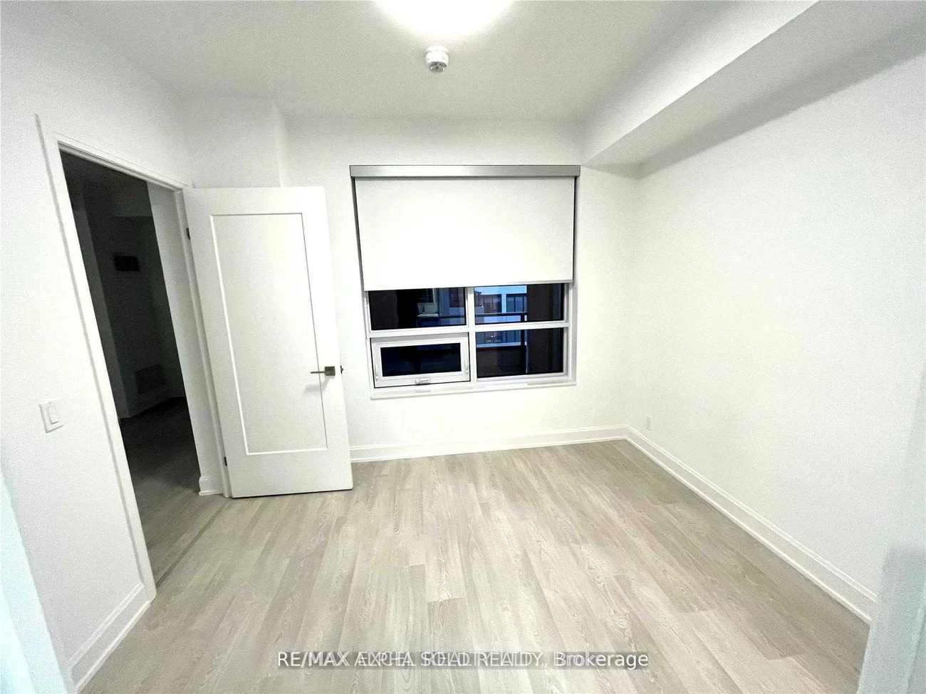38, Water Walk, Unionville, Markham
