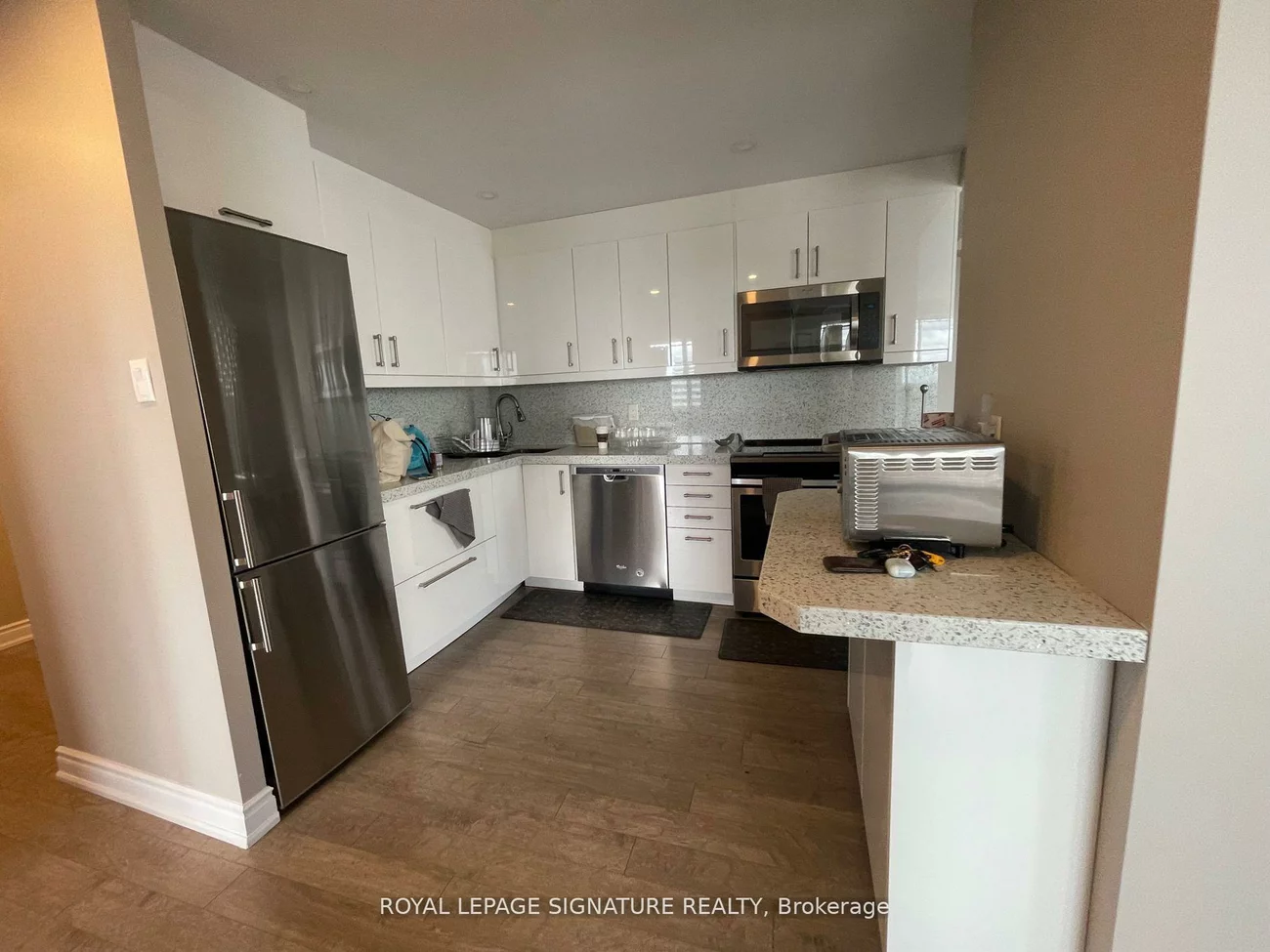 8111, Yonge, Royal Orchard, Markham