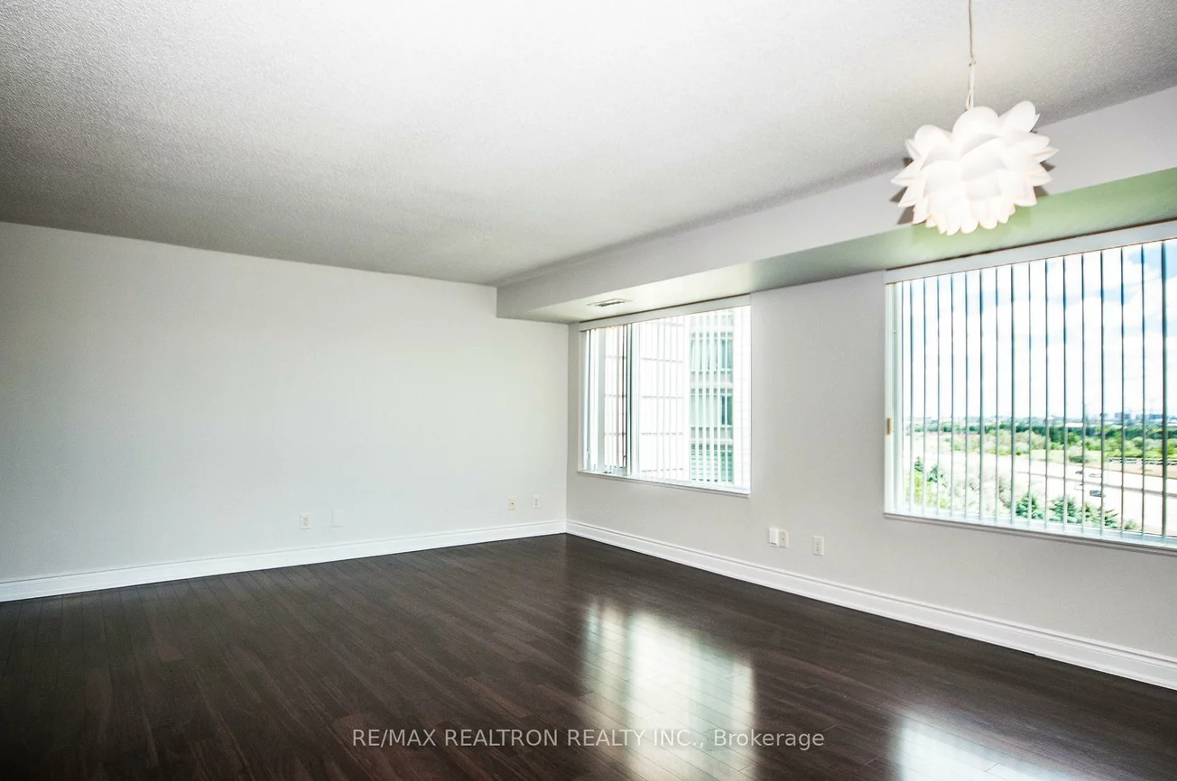 253, South Park, Commerce Valley, Markham
