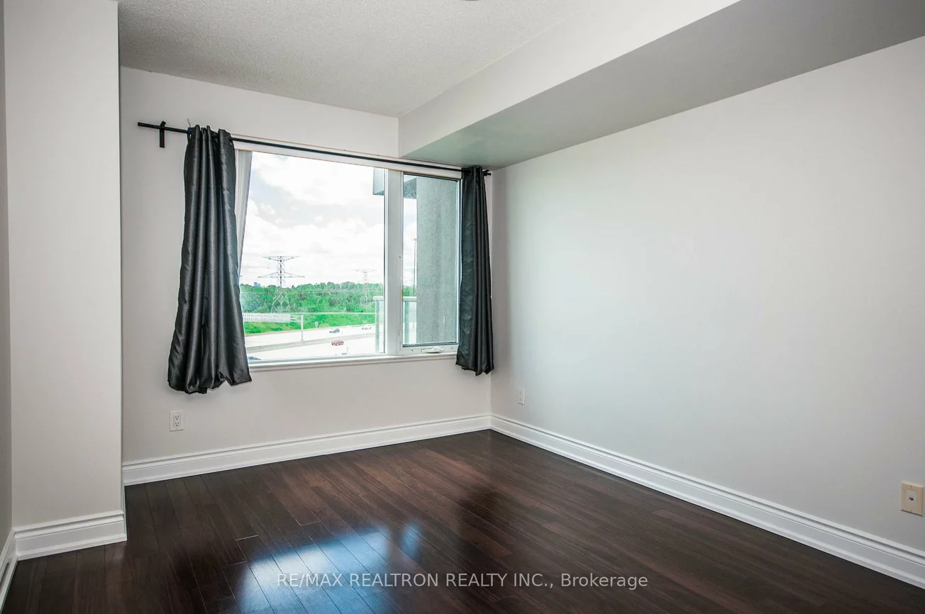 253, South Park, Commerce Valley, Markham