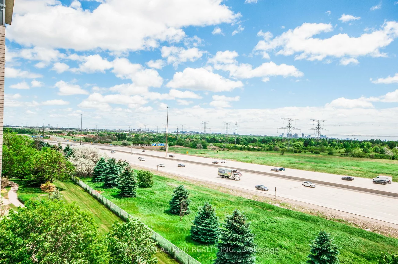 253, South Park, Commerce Valley, Markham