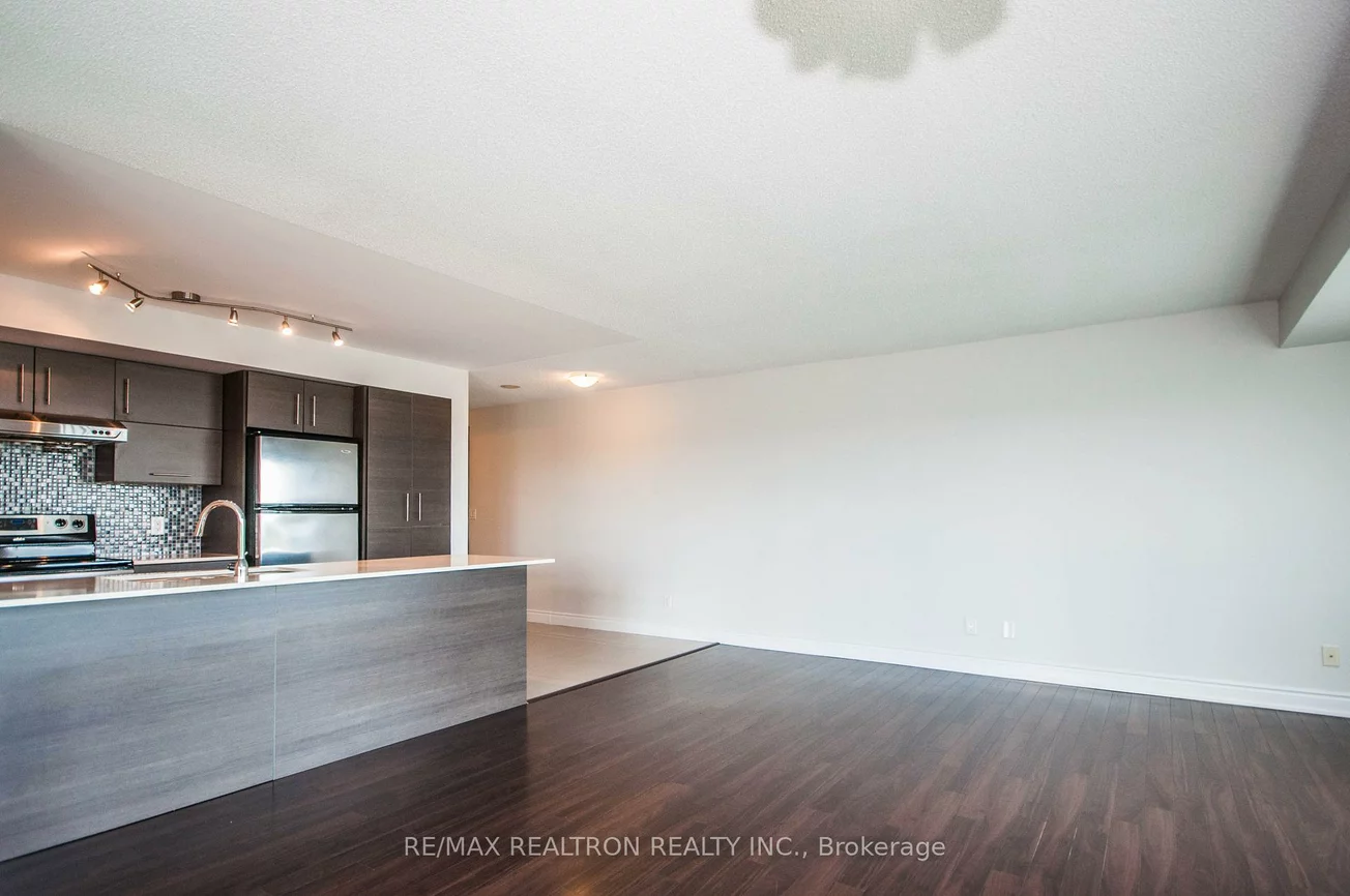 253, South Park, Commerce Valley, Markham