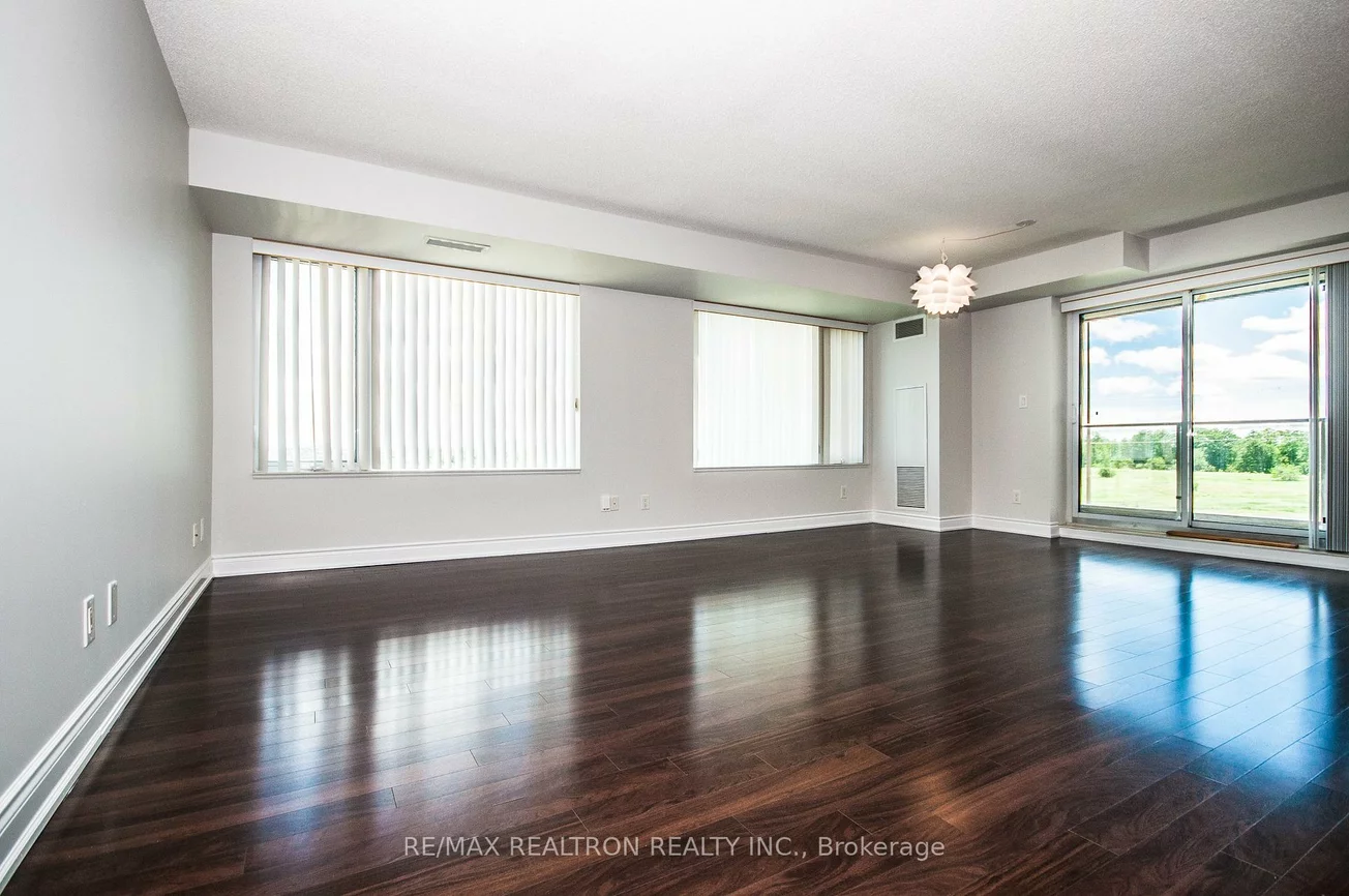 253, South Park, Commerce Valley, Markham
