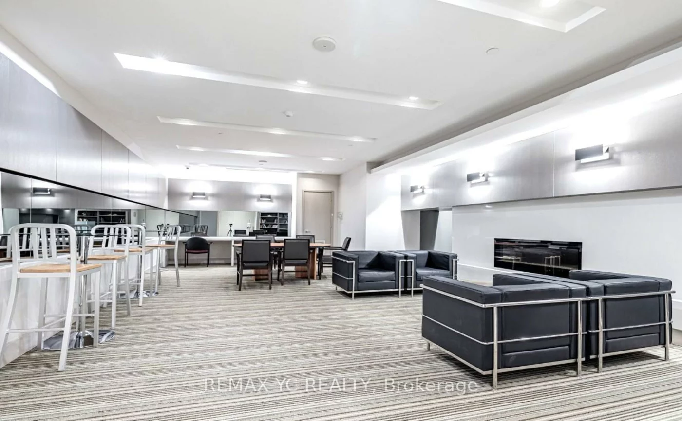 7165, Yonge, Grandview, Markham