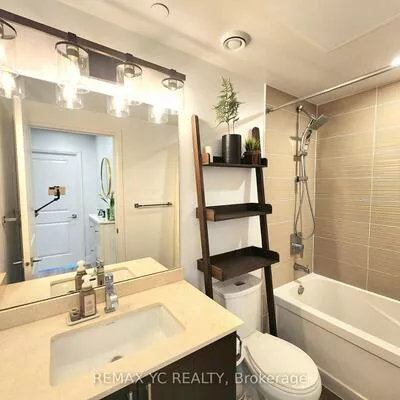 7165, Yonge, Grandview, Markham