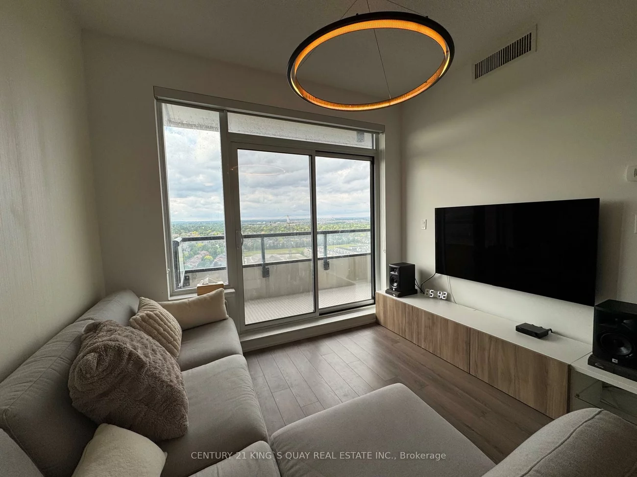 15, Water Walk, Unionville, Markham