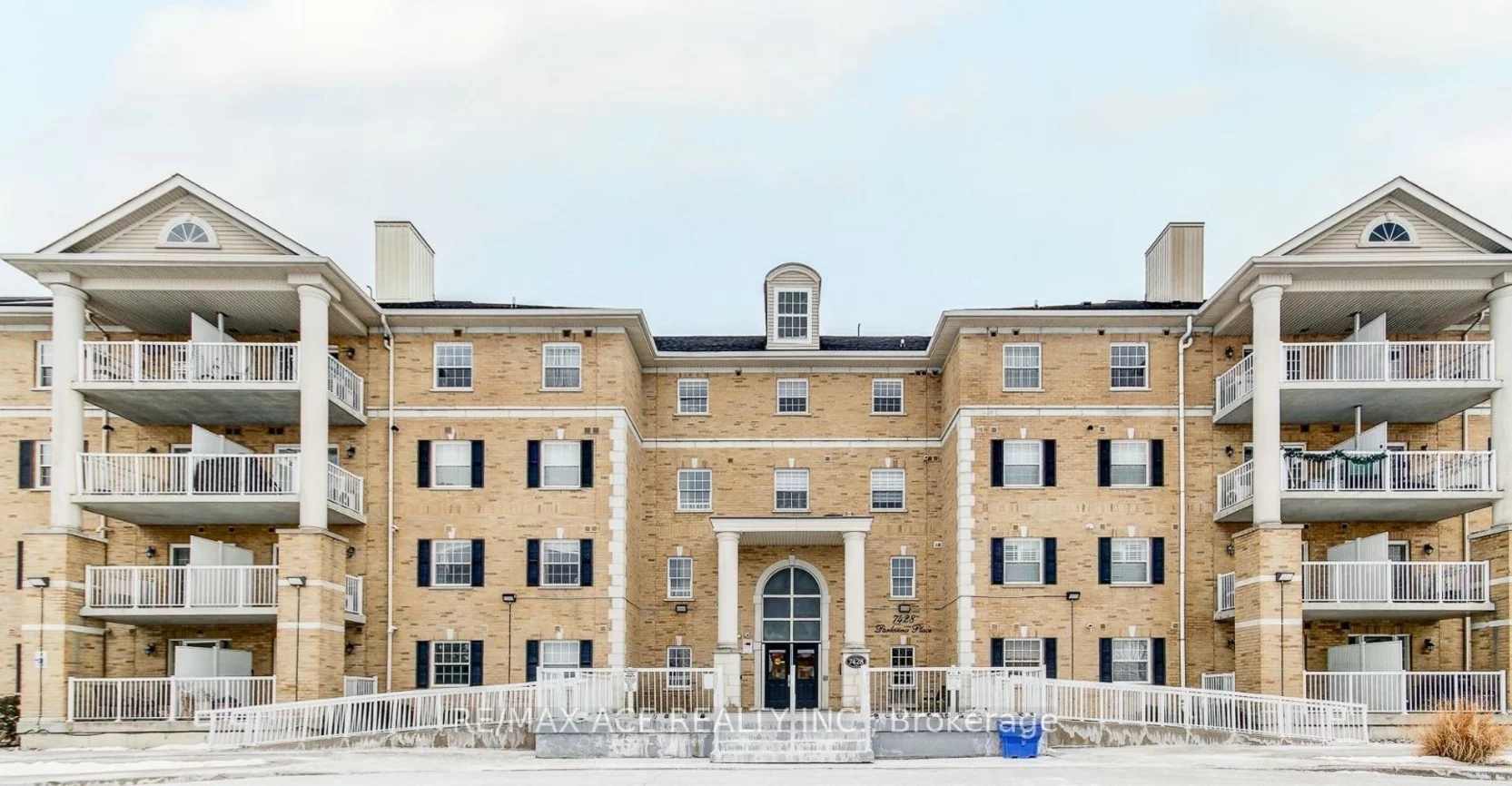 7428, Markham, Middlefield, Markham