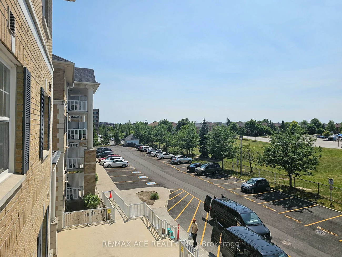 7428, Markham, Middlefield, Markham