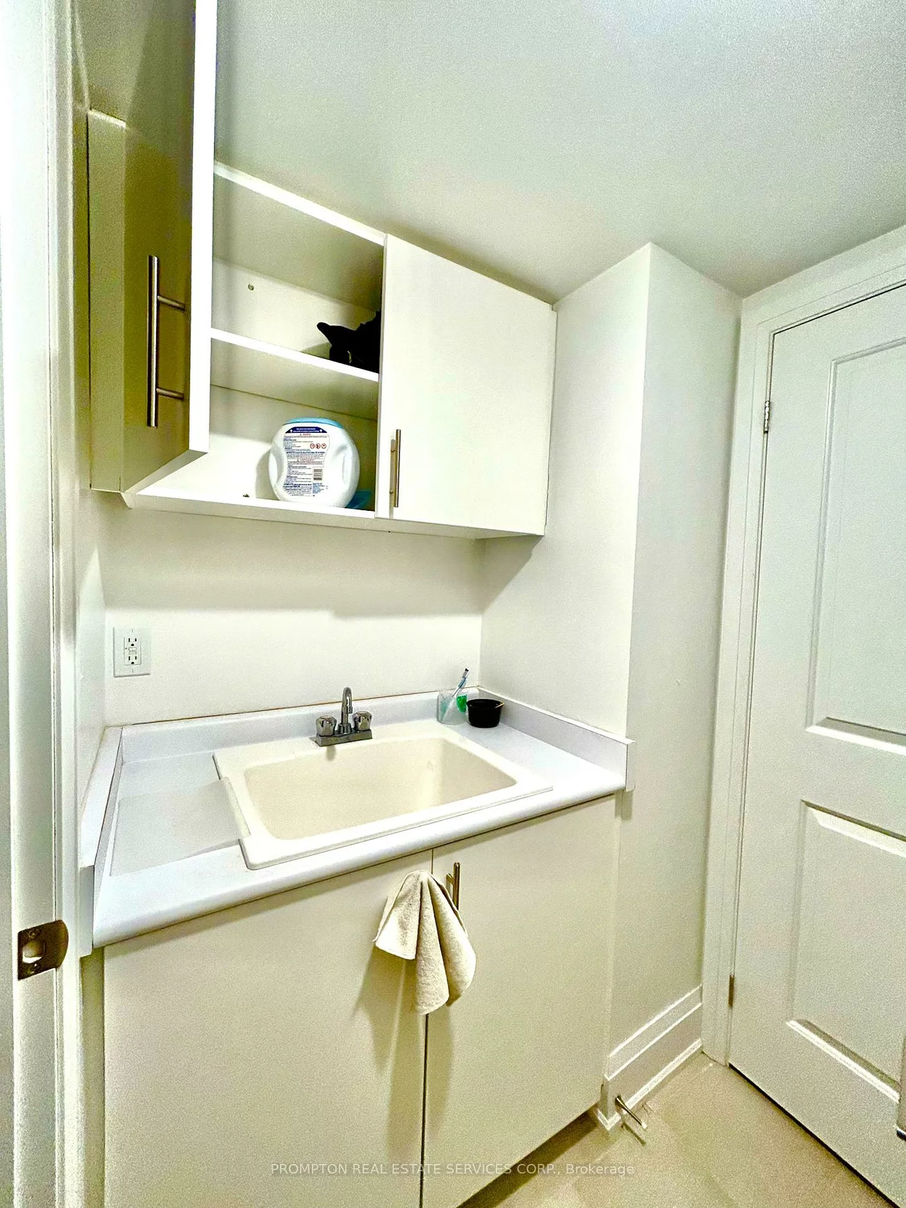 6, Mildred Temple, Unionville, Markham