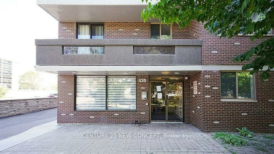 7451, Yonge, Thornhill, Markham