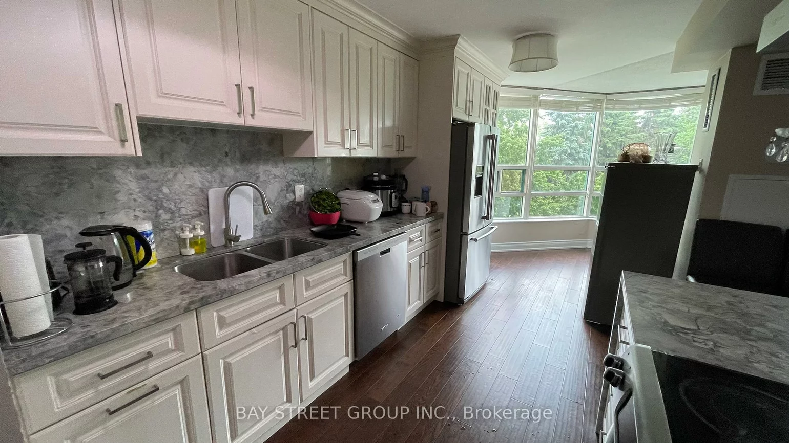 7905, Bayview, Aileen-Willowbrook, Markham