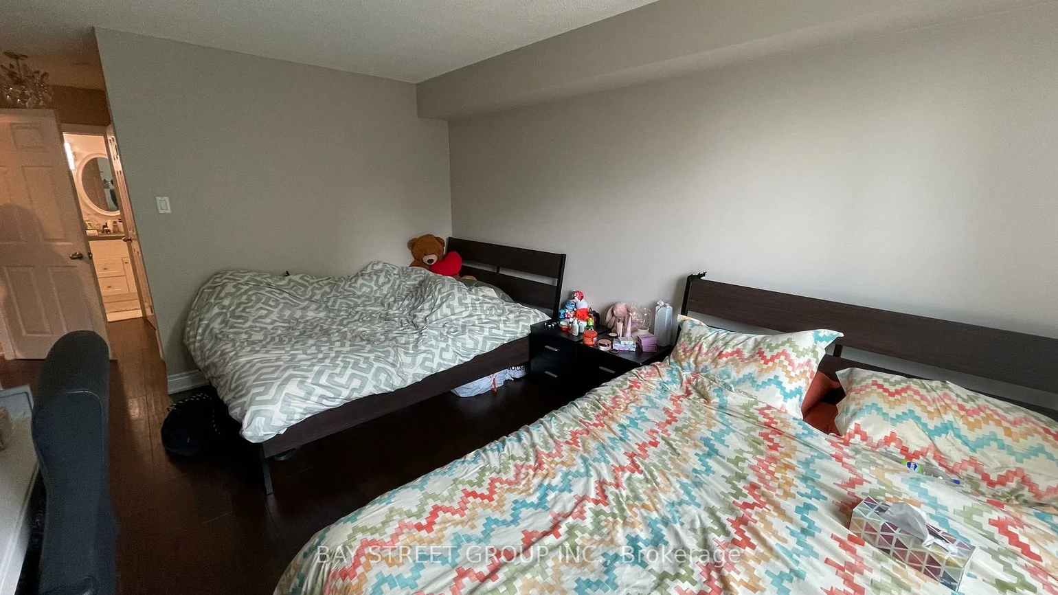 7905, Bayview, Aileen-Willowbrook, Markham
