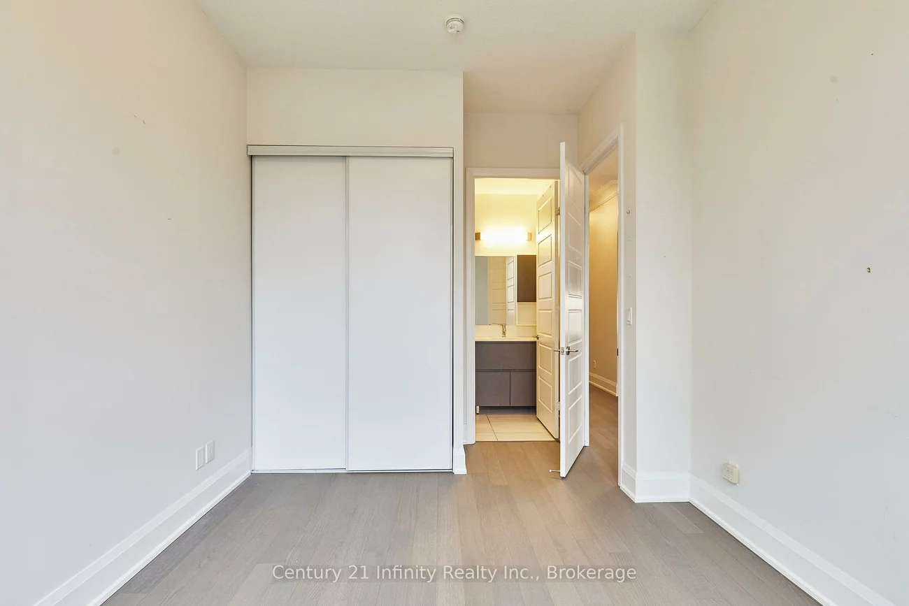 25, Water Walk, Unionville, Markham