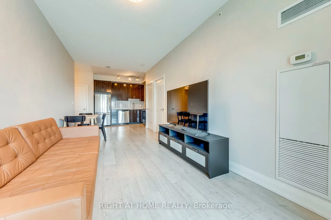 7171, Yonge, Grandview, Markham