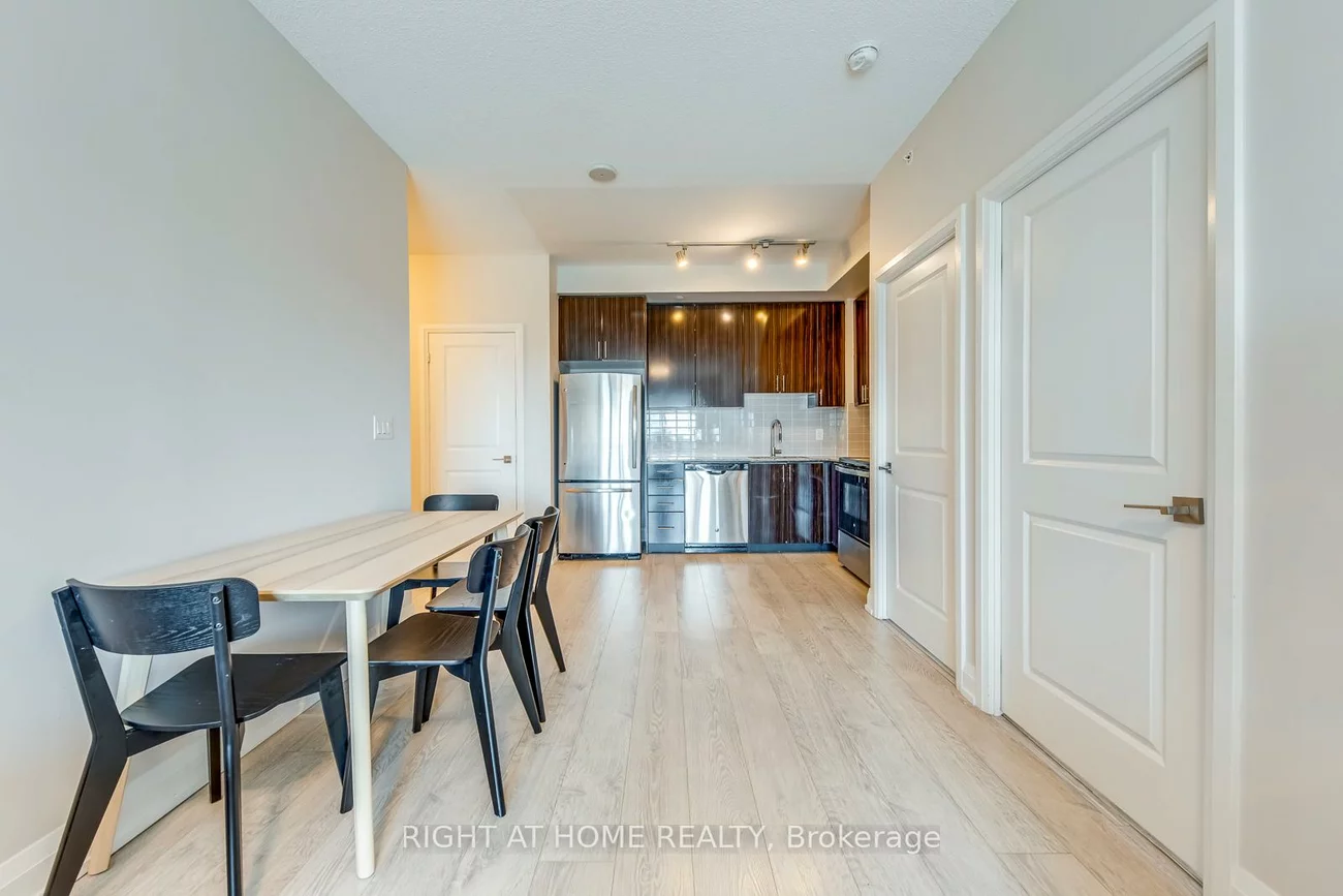 7171, Yonge, Grandview, Markham