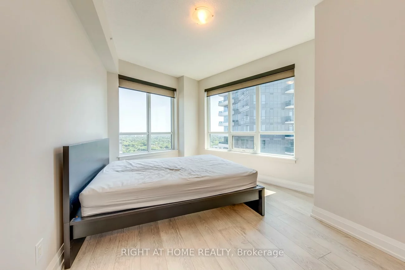 7171, Yonge, Grandview, Markham