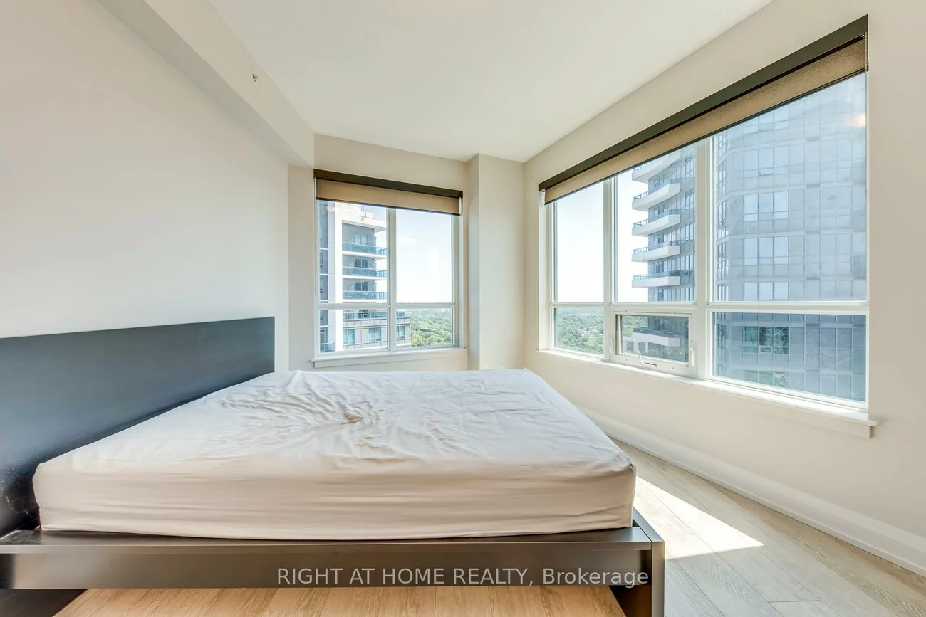 7171, Yonge, Grandview, Markham