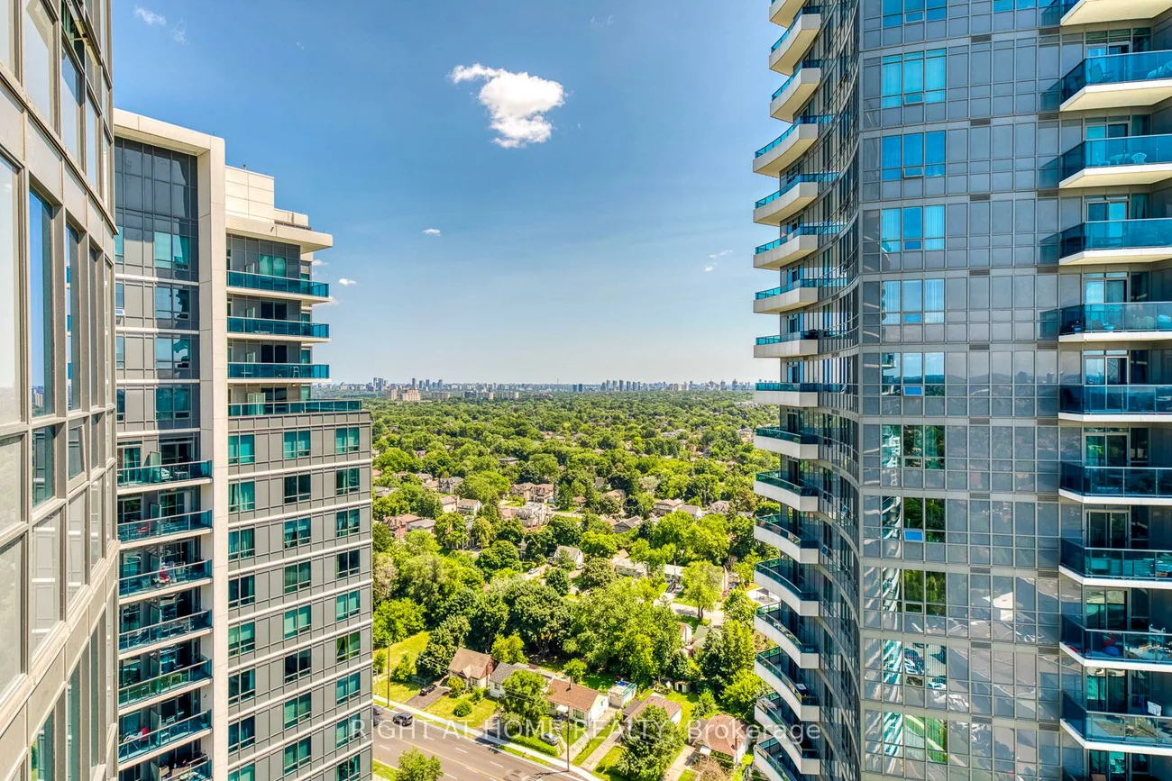 7171, Yonge, Grandview, Markham