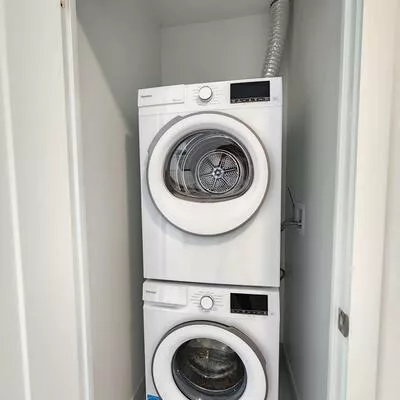 9751, Markham, Greensborough, Markham