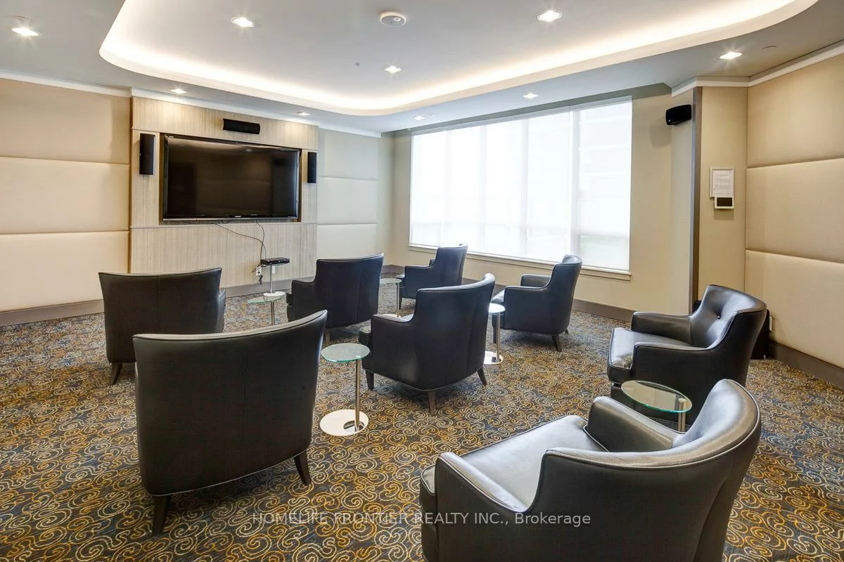7167, Yonge, Grandview, Markham