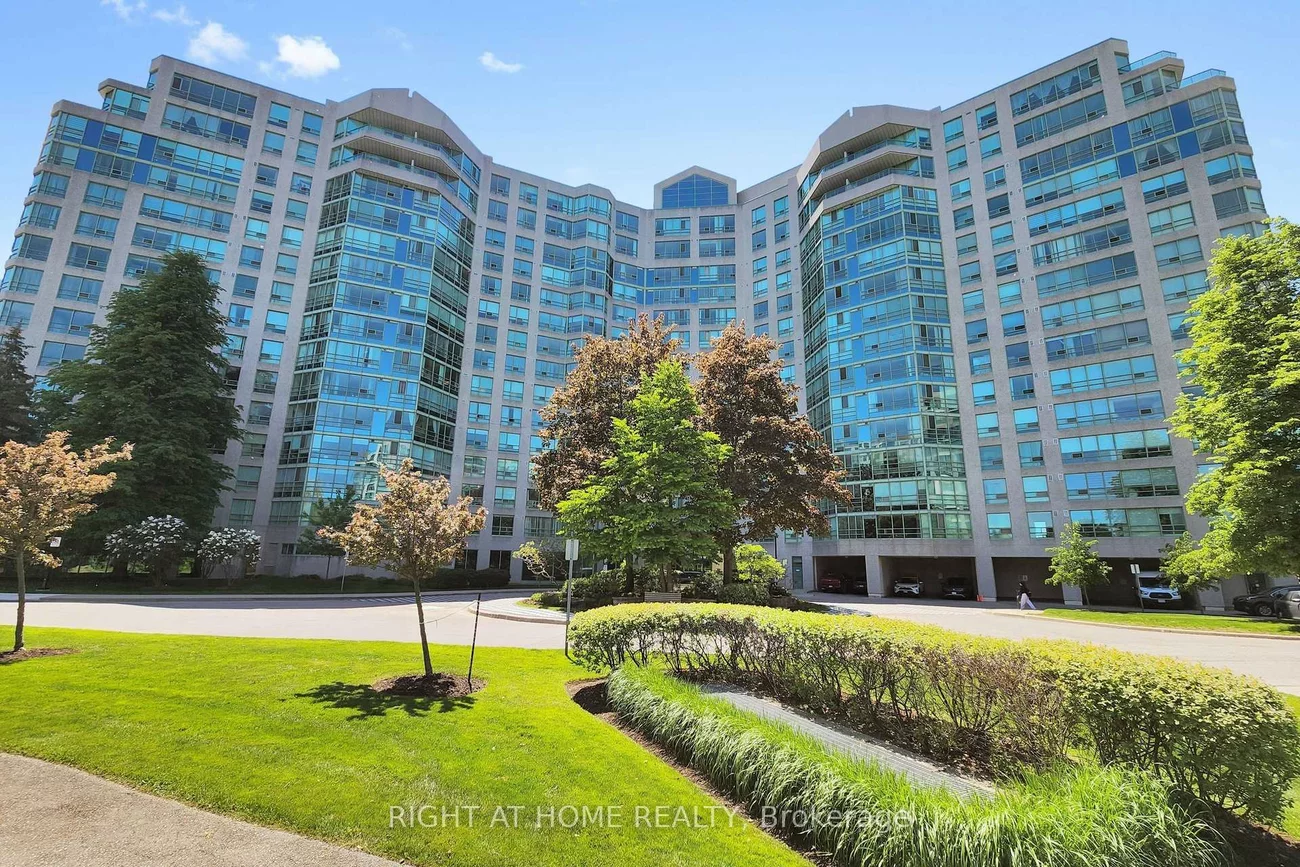 7805, Bayview, Aileen-Willowbrook, Markham