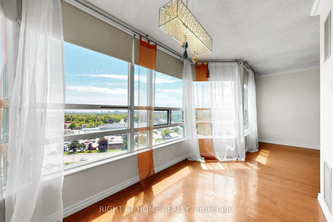 7805, Bayview, Aileen-Willowbrook, Markham
