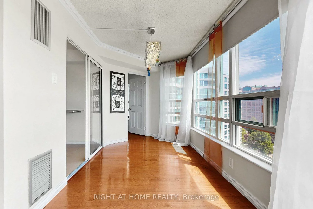 7805, Bayview, Aileen-Willowbrook, Markham