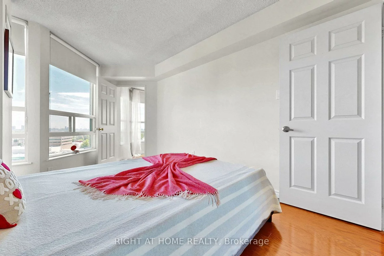 7805, Bayview, Aileen-Willowbrook, Markham