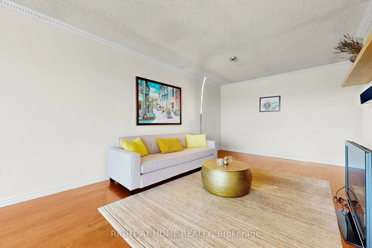 7805, Bayview, Aileen-Willowbrook, Markham