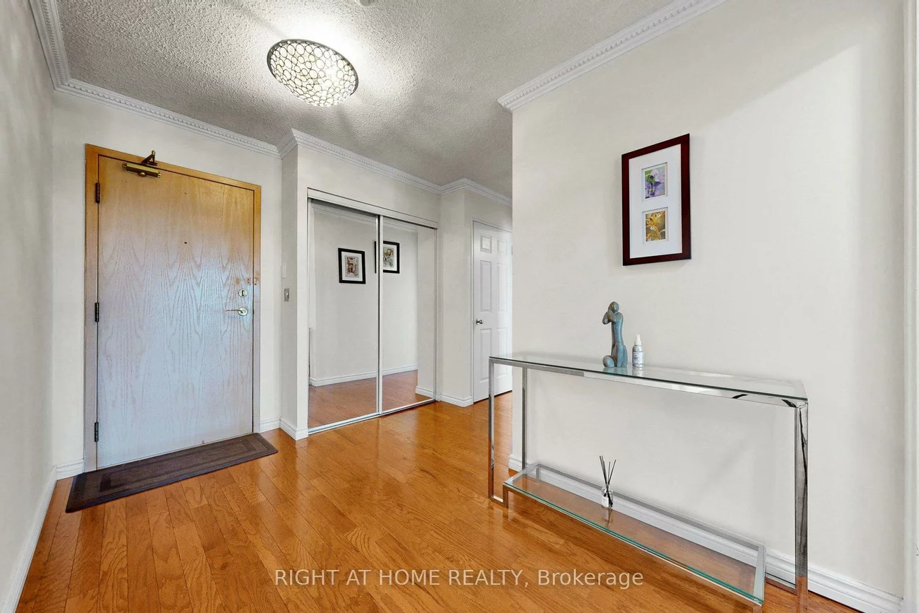 7805, Bayview, Aileen-Willowbrook, Markham