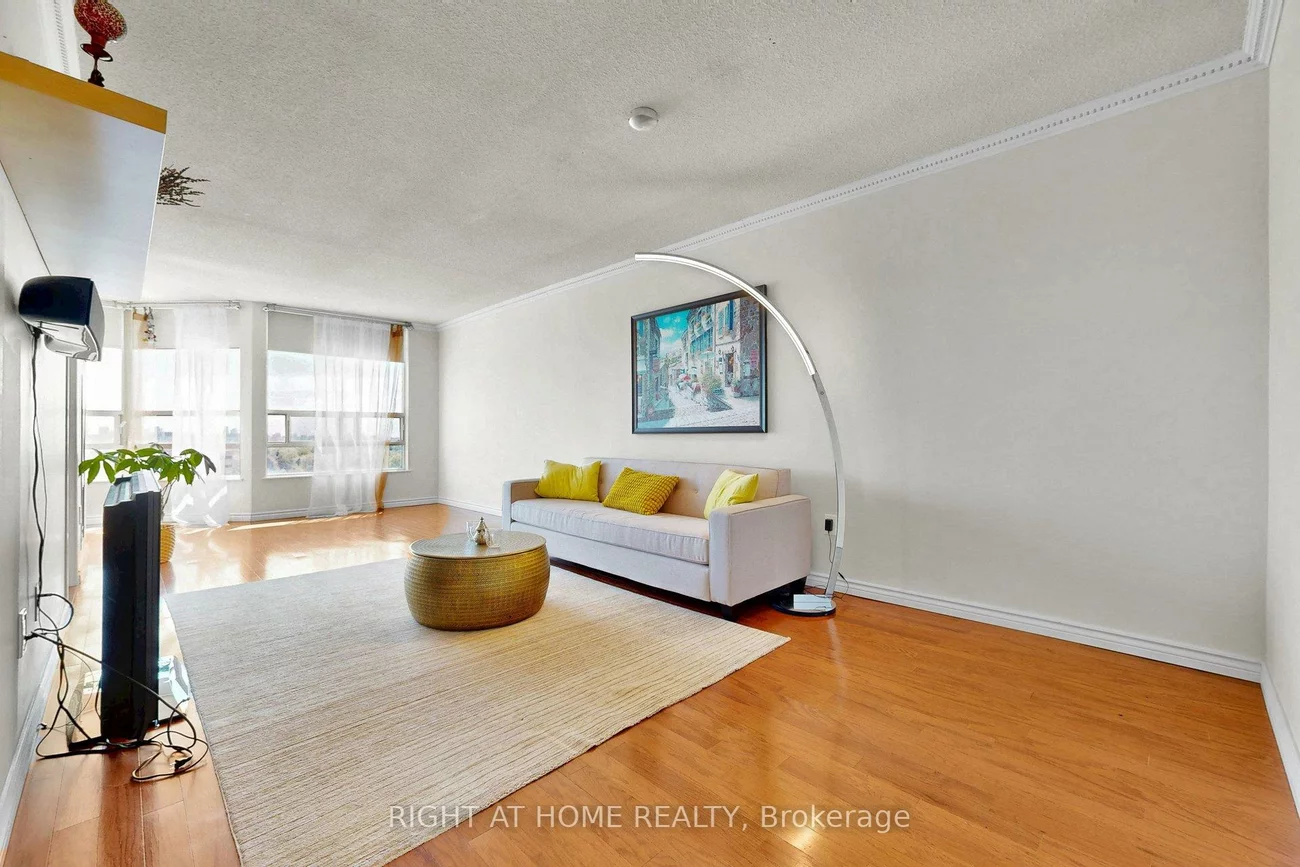 7805, Bayview, Aileen-Willowbrook, Markham